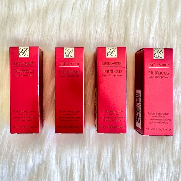ESTÉE LAUDER MOISTURE